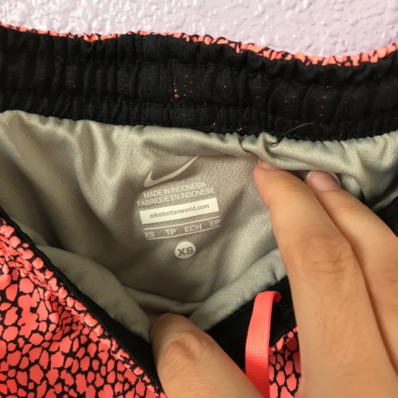 Nike Running Shorts - Picture 3 of 3
